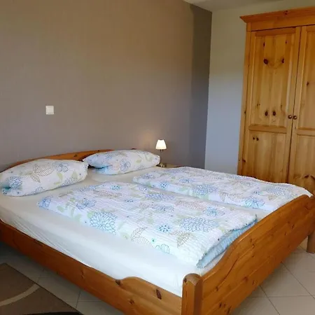 Holiday home Basche Comfortable *